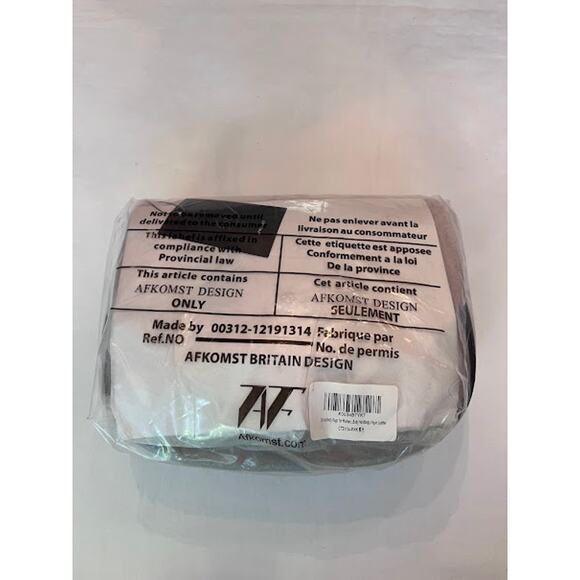 New Saddle Crossbody Bag Dusty Pink Vegan Leather 7" H x 3" W x 9" L - Picture 6 of 6